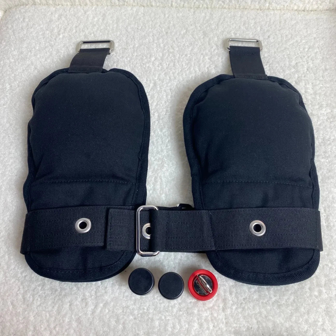 Bondage Mittens BDSM Soft Padded Gloves Wrist Restraint Strap Slave Harness Punishment Sex Game Black Color